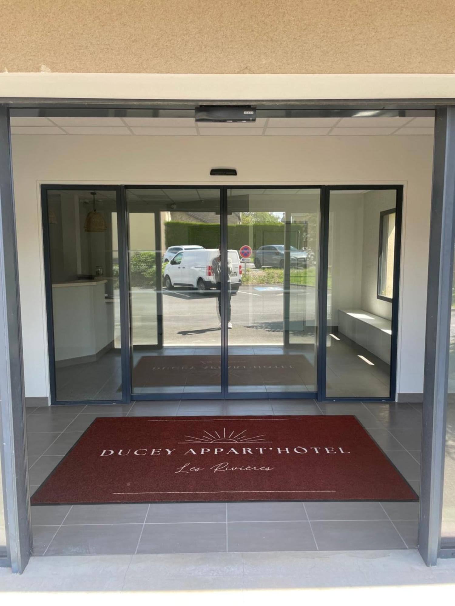 Ducey Appart'Hotel - Les Rivieres 외부 사진
